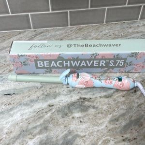 Beachwaver curling iron